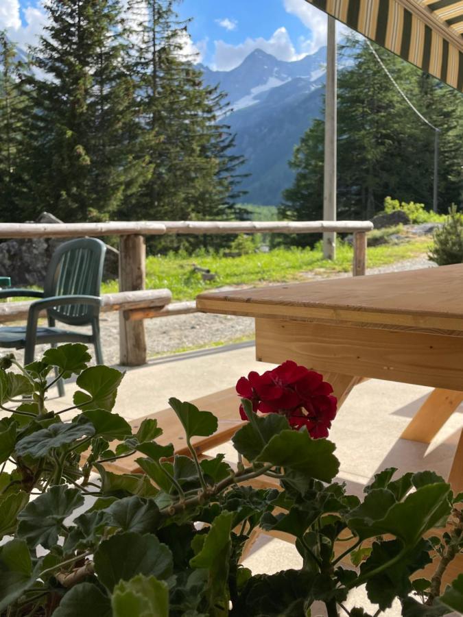 Hotel Gembro Chiesa in Valmalenco Dış mekan fotoğraf