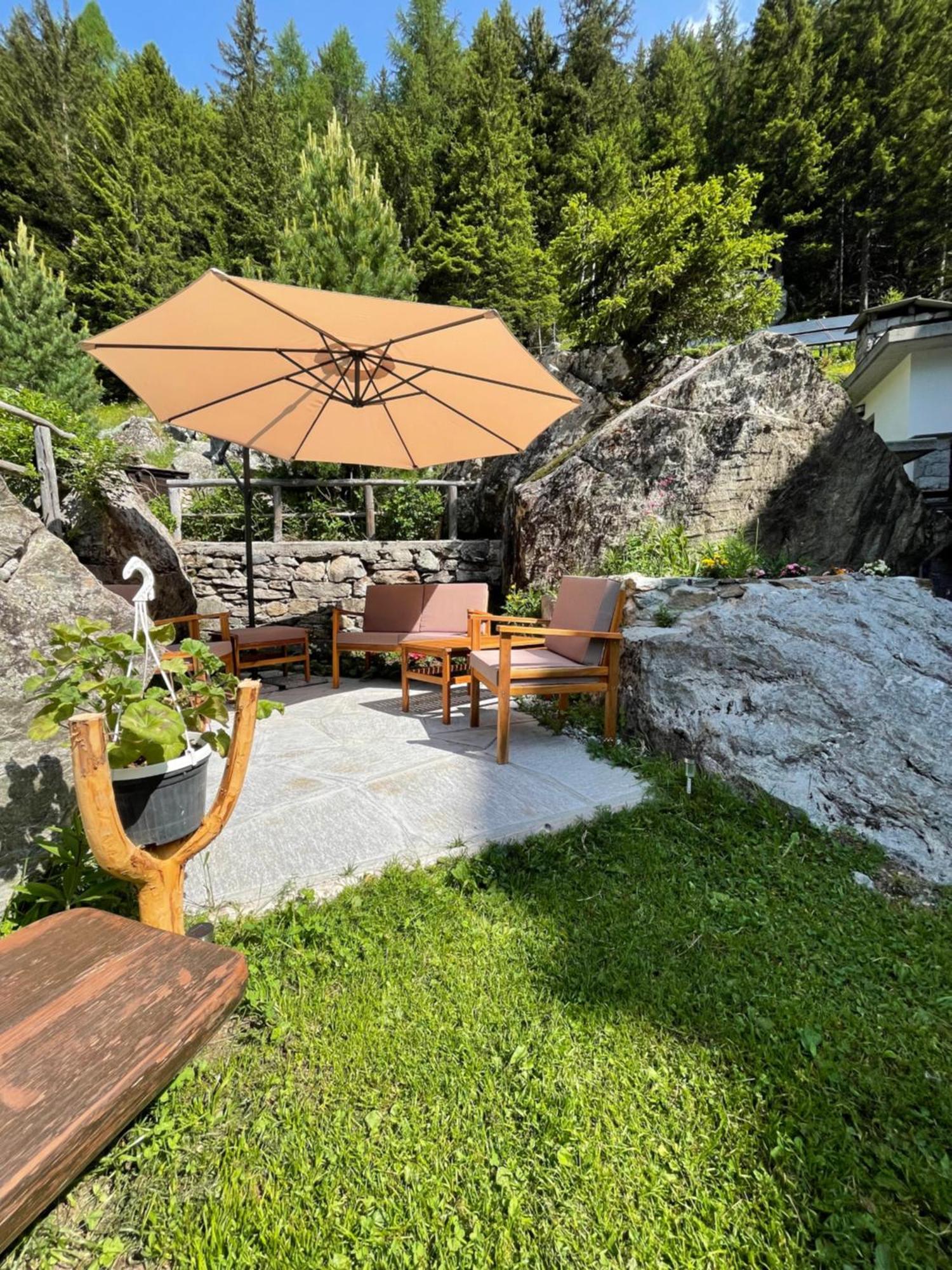Hotel Gembro Chiesa in Valmalenco Dış mekan fotoğraf