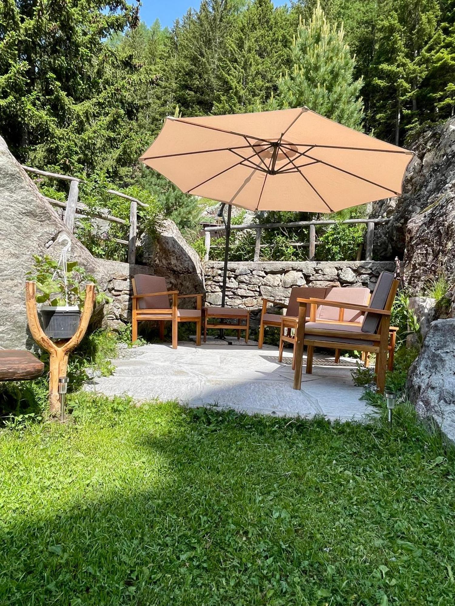 Hotel Gembro Chiesa in Valmalenco Dış mekan fotoğraf